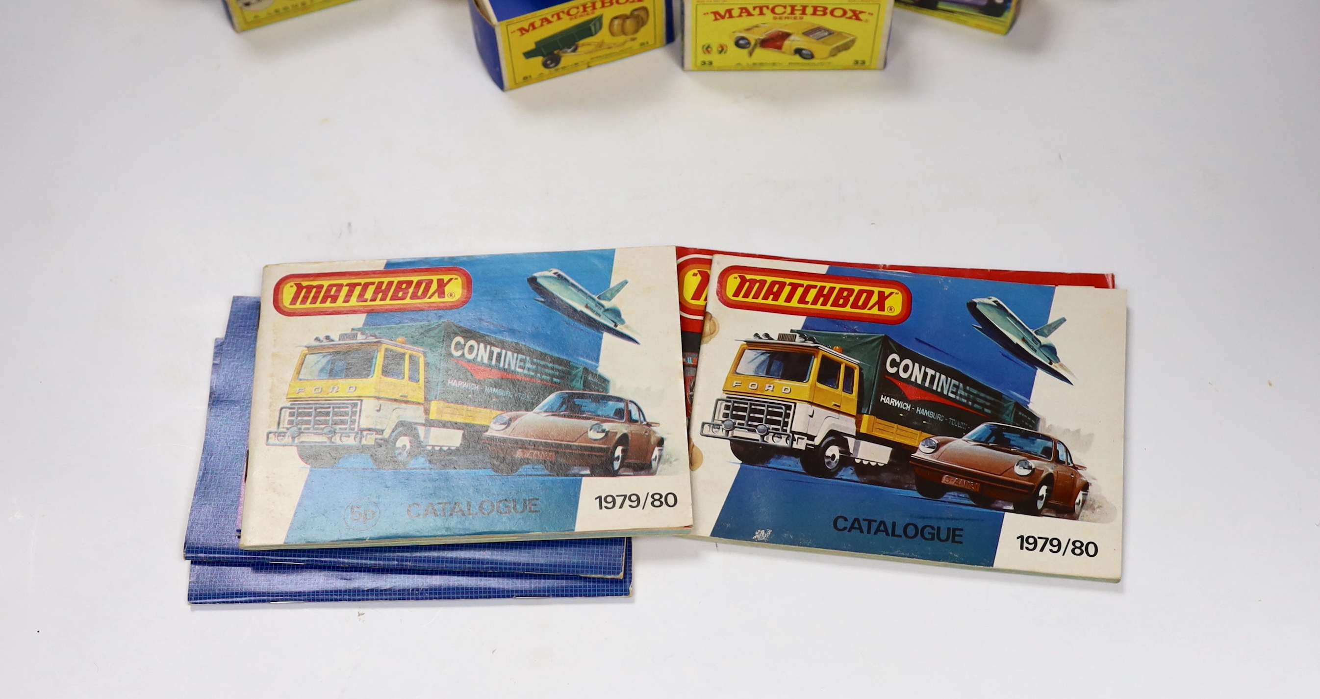 Eighteen boxed Matchbox Series and Matchbox Superfast 1-75 diecast vehicles